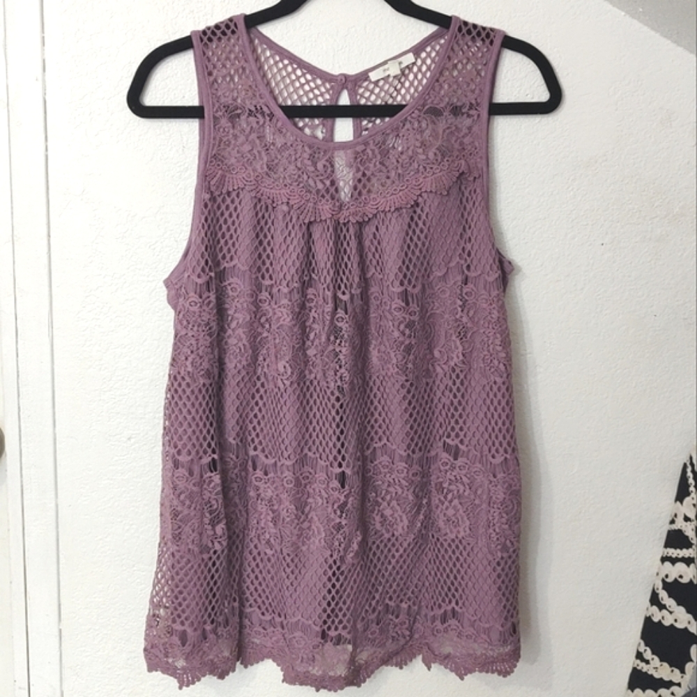 Maurices Lace Sleeveless Top with Keyhole back in Lavender